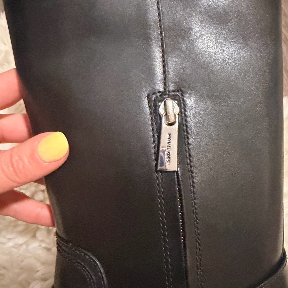 New in box Michael Kors Black Combat & Moto Boots - Picture 11 of 16